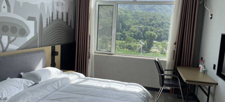 睿柏·云酒店(武安田鑫小镇店)图片