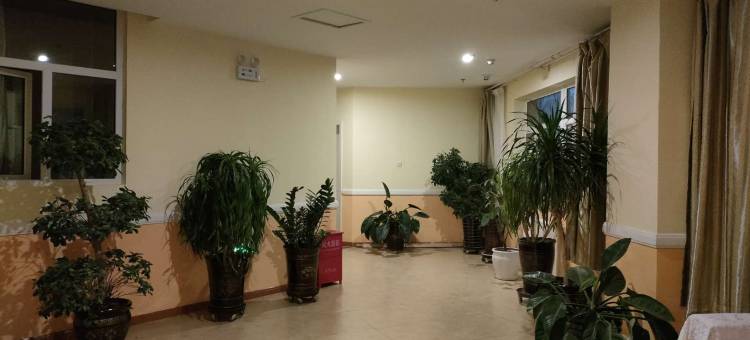 如家派柏云酒店(奇台北门商贸中心店)图片