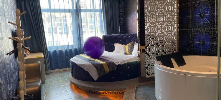 卡米诺主题酒店(昆山莱茵广场店)图片