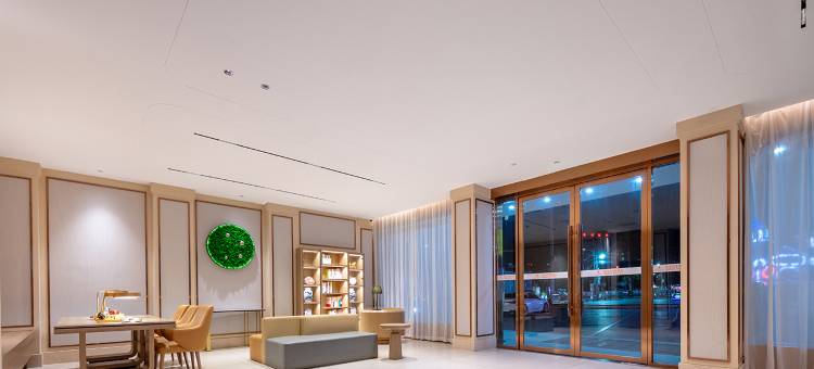 维也纳3好酒店(进贤高铁站天虹商场店)图片