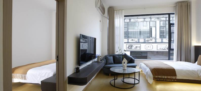 大理洱上花开海景客栈(洱海公园高铁北站店)图片