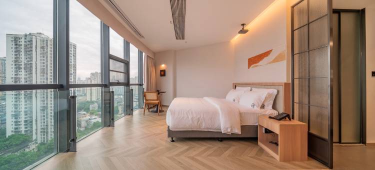 云见栖舍酒店(重庆观音桥步行街九街店)图片