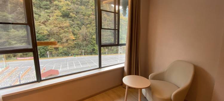 维也纳3好酒店(神农架大九湖国家湿地公园景区入口坪阡古镇店)图片