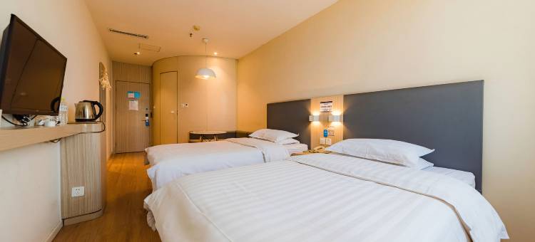 华亚酒店(广饶大王汽车站全福元广场店)图片