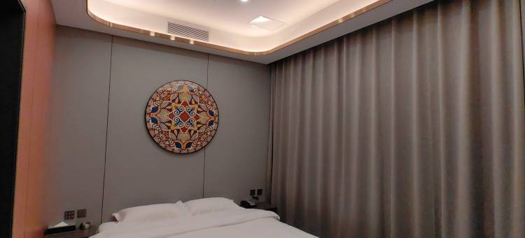 瓦洛兰电竞酒店图片