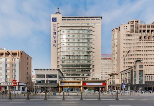 呼和浩特东影路摩尔城兰欧国际酒店外景图