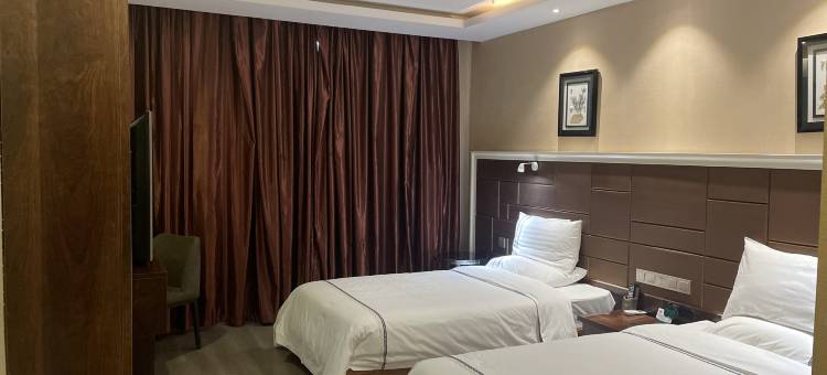 泽普明园大酒店(法桐公园店)图片