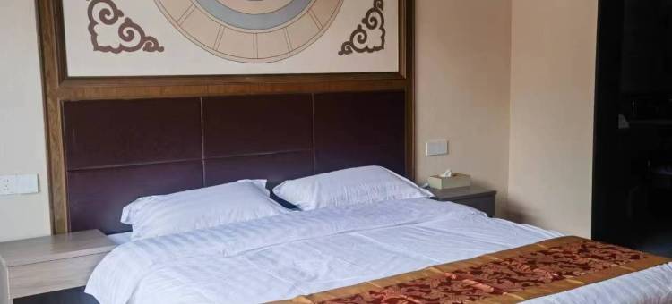 森湖之畔酒店图片