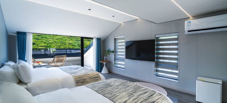 朱家尖锦石朝夕·Day And Night海景日出泳池度假别墅(小乌石塘店)图片