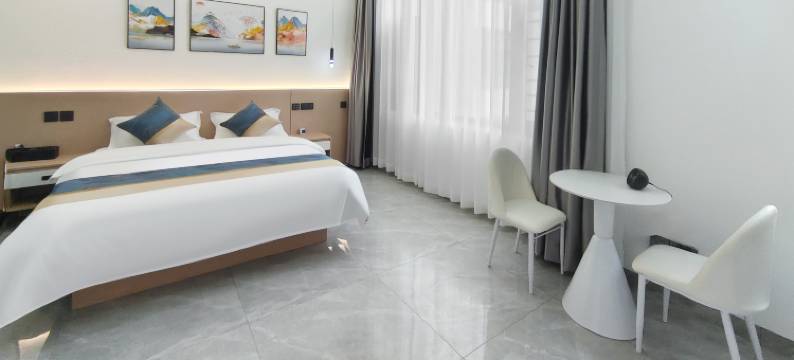 星追月酒店(曲靖火车站店)图片