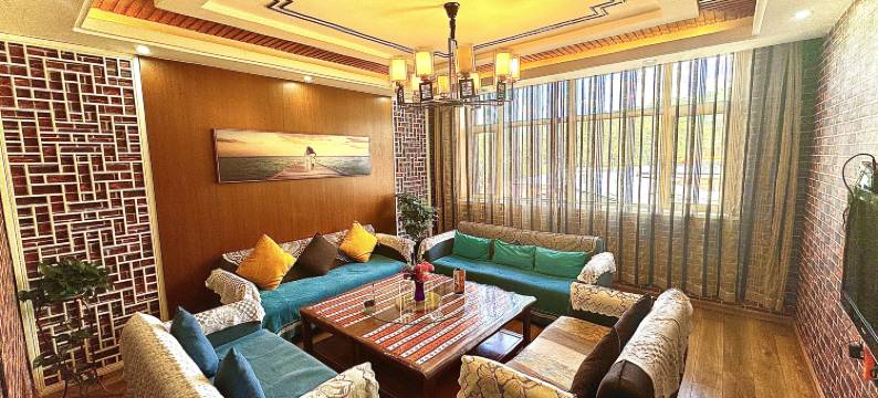 扎古录镇雪羚米苏酒店图片