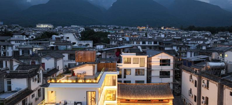 栖子归隐·见山念庭atrium丨花间形迹丨270°苍洱观景别墅图片