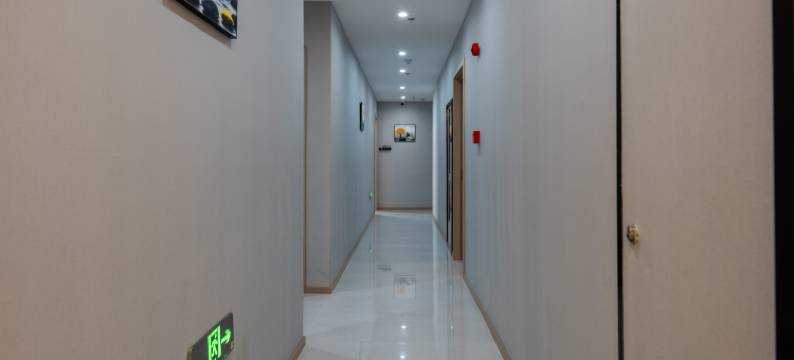 艾优客酒店(航天地铁站店)图片