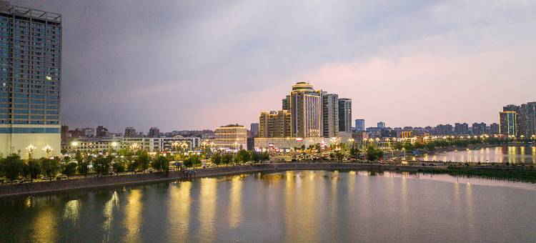 昆仑乐居商务酒店(淮阳龙湖景区店)图片