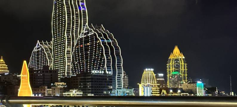 宿澜假日美宿(告庄星光夜市店)图片