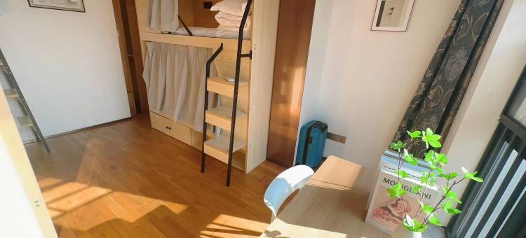 小岛全女生青旅(宝安机场碧海湾地铁站店)图片
