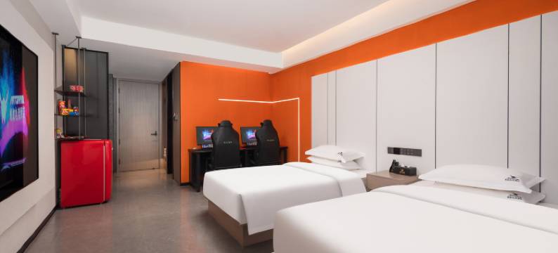 蚂蚁电竞酒店(信阳万达广场店)图片