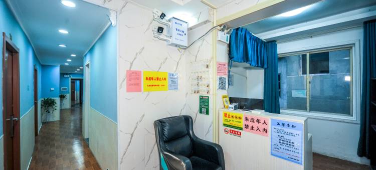 亚索电竞酒店(南昌国威路地铁站店)图片