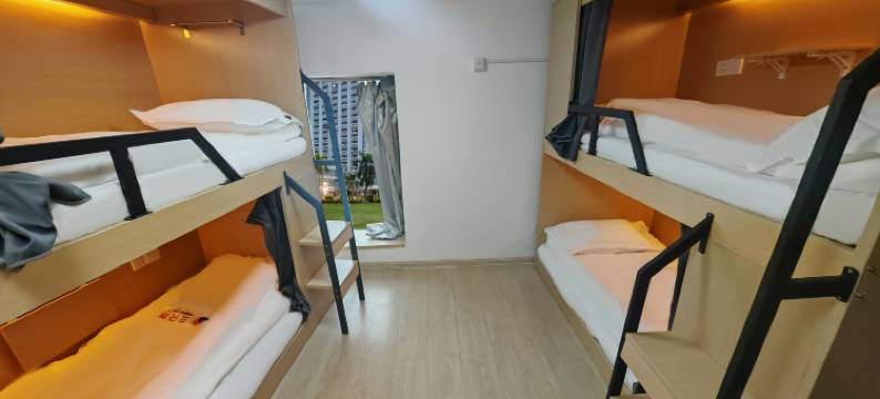 三只猫青年旅舍(芜湖汇金广场店)图片