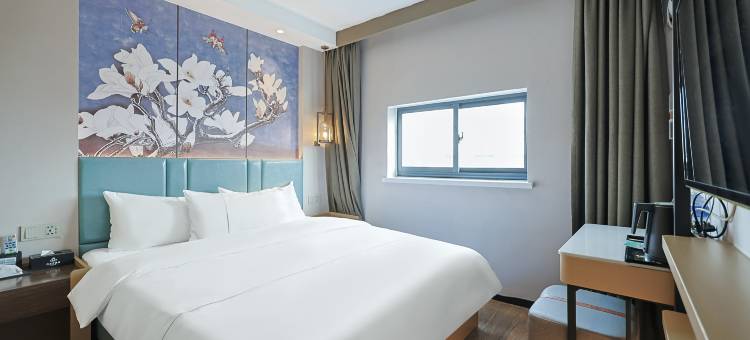 白玉兰酒店(连云港墟沟海滨公园栖霞路步行街店)图片