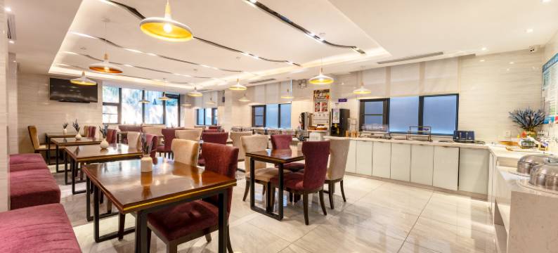 青枫酒店(益华广场华润万家店)图片