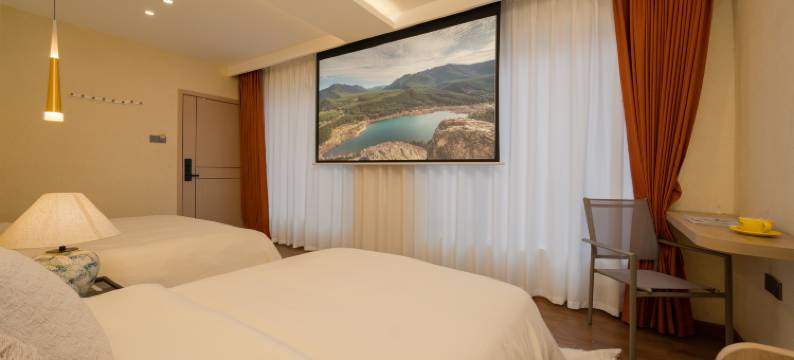 悠游阳光精品酒店(泸沽湖大落水店)图片