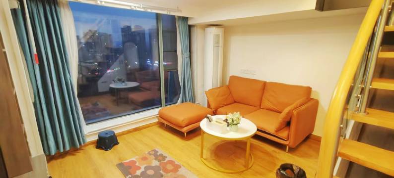兰亭序·臻选LOFT影院民宿(红谷滩珠江路地铁站店)图片