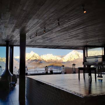 德钦梅里观云伴山·雾浓顶图片