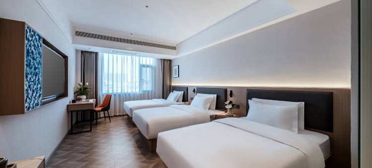 欧蓝亚酒店(大理州宾川金叶路店)图片