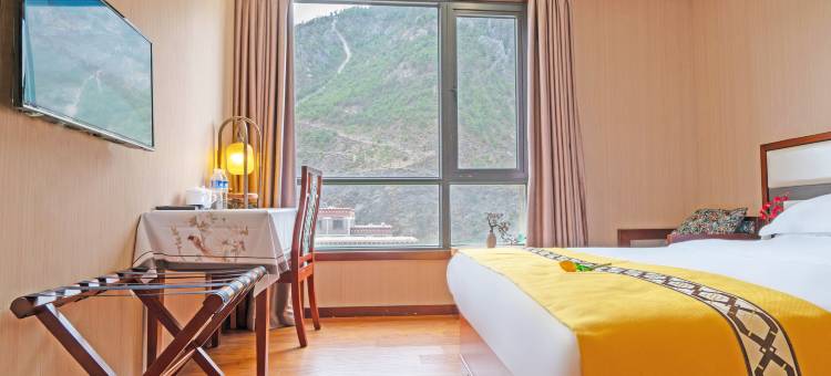 稻城亚丁藏缘酒店图片