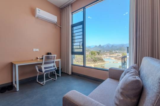 没烦恼投影影音民宿(阳朔兴坪古镇店)