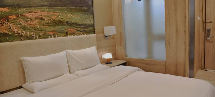 如家睿柏·云酒店(西宁五四路王府井店)图片