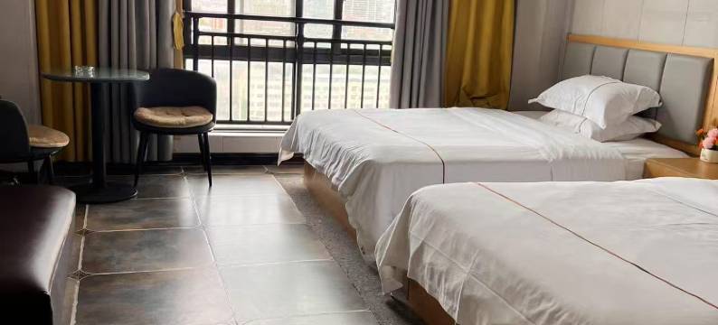 许昌爱诺主题民宿(胖东来超市金三角店)图片