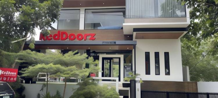 潘索尔安东阁楼设计师度假村(RedDoorz @ Anton's Loft Designer Resort Pansol Calamba Laguna)图片