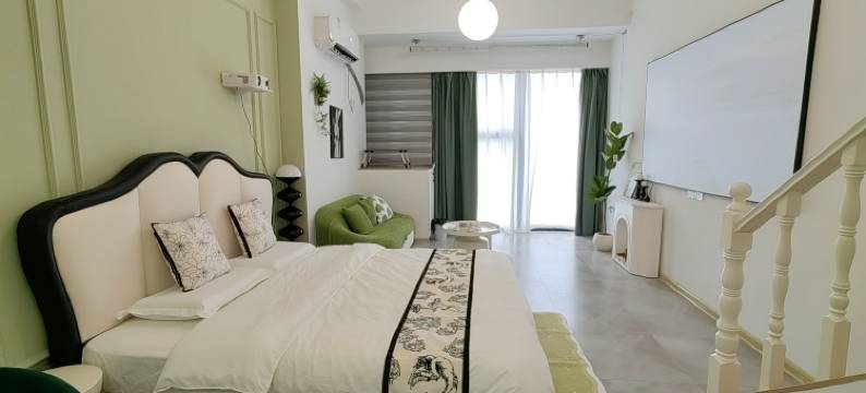 城里民宿(弋江万达城南师范大学店)图片