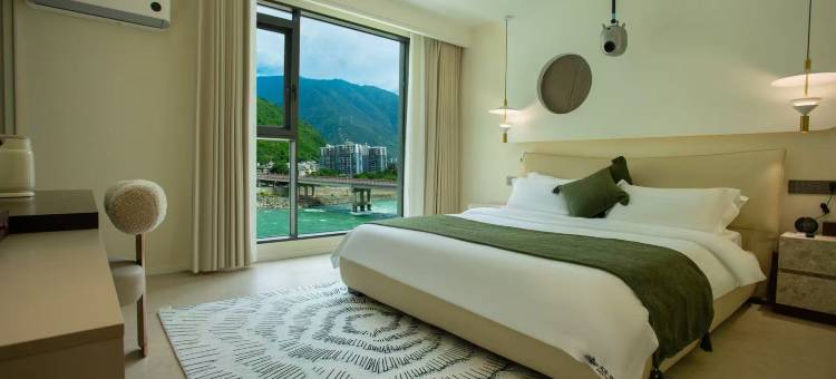 泸定大渡听风民宿(泸定桥景区店)图片