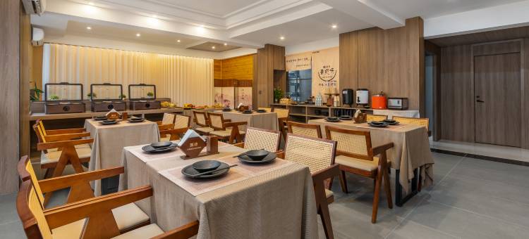 莱诗酒店(攀枝花学院沃尔玛广场店)图片