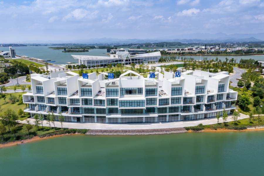 武宣棲湖酒店