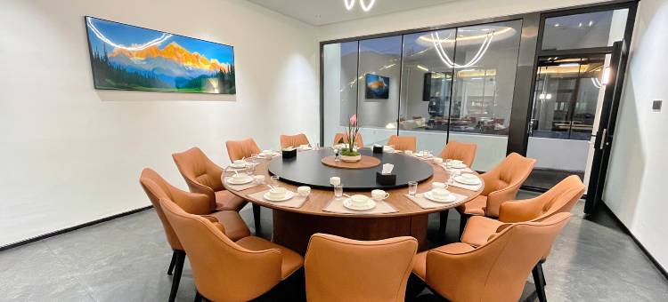 栖泉日咖夜酒精品民宿图片