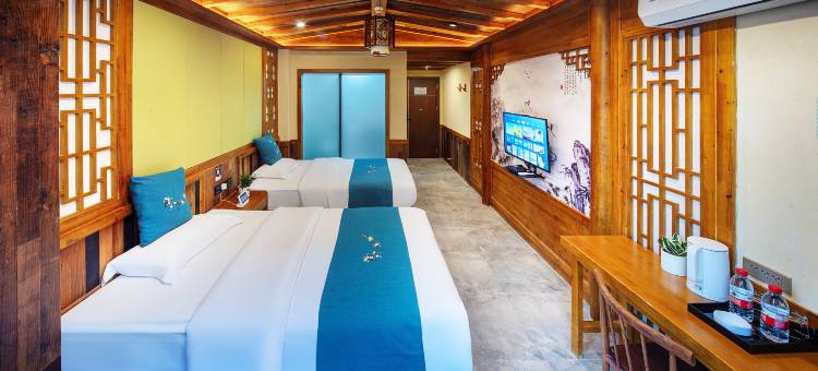 依山居智能酒店(武当山景区游客中心店)图片