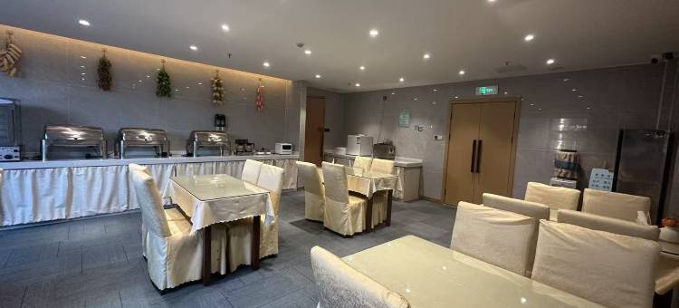 潮漫酒店(南昌艾溪湖地铁东站店)图片