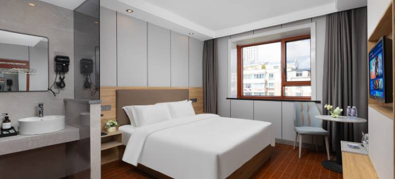 银信精选酒店(景德镇人民广场陶阳里店)图片