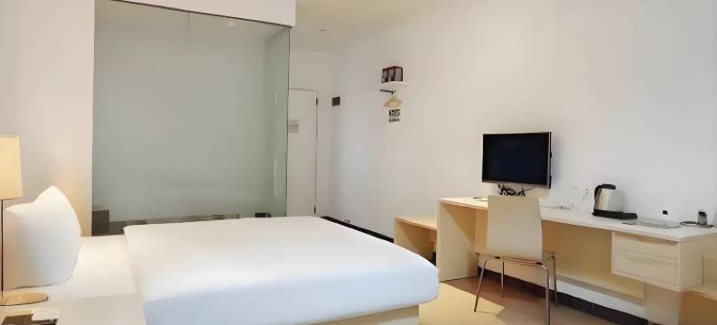 通山青年时尚酒店(人民医院店)图片