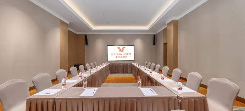 维也纳酒店(奉节夔门印象码头店)图片