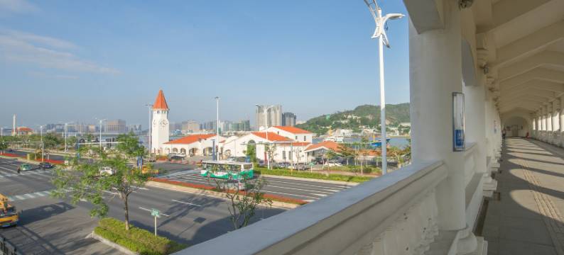 小象听海酒店(情侣路海滨泳场店)图片