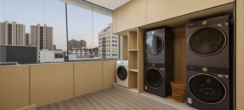 艺龙万国酒店(泉州石狮市政府店)图片