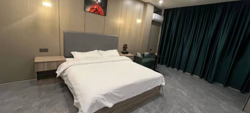 陆良拾光智慧酒店(图腾商业中心店)图片