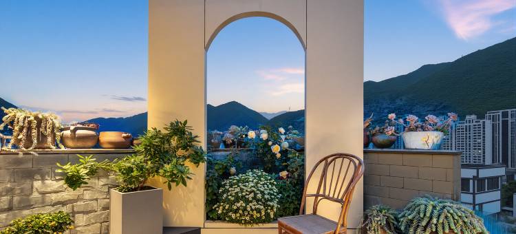 泸定磨西·小解观山·Design Retreat|中式设计师民宿图片