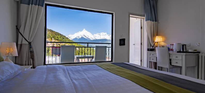 德钦飞来寺梅里往事酒店图片