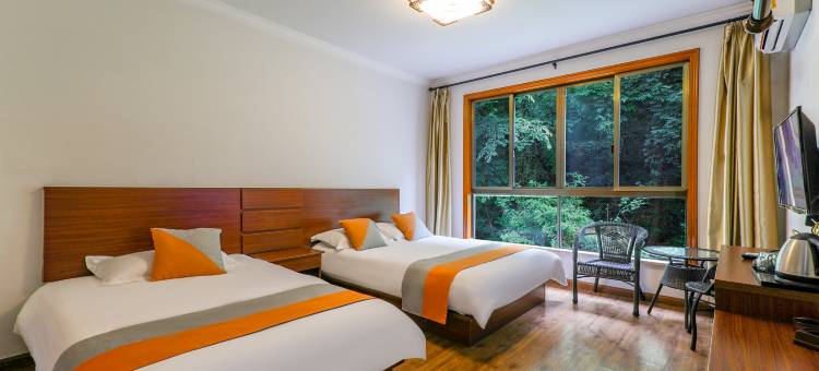 安吉红豆杉酒家(藏龙百瀑漂流店)图片